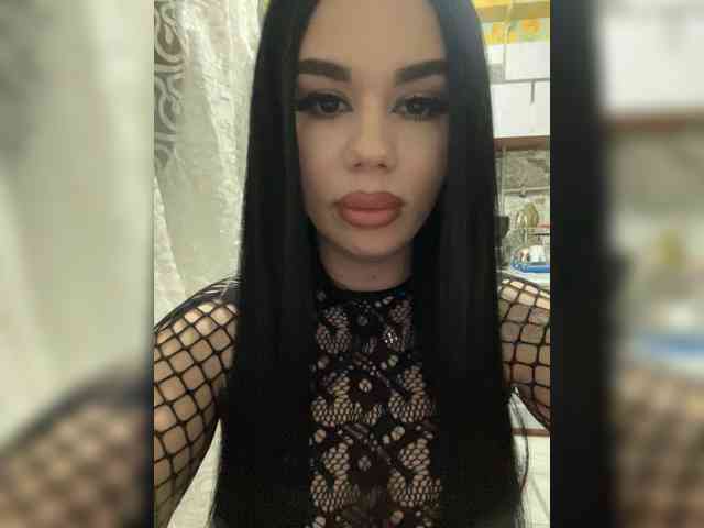 Liysan11 Live Webcam on BongaCams