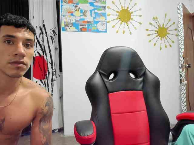 CaylinAnthuan webcam