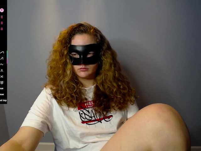 Bubbblegum's BongaCams show and profile