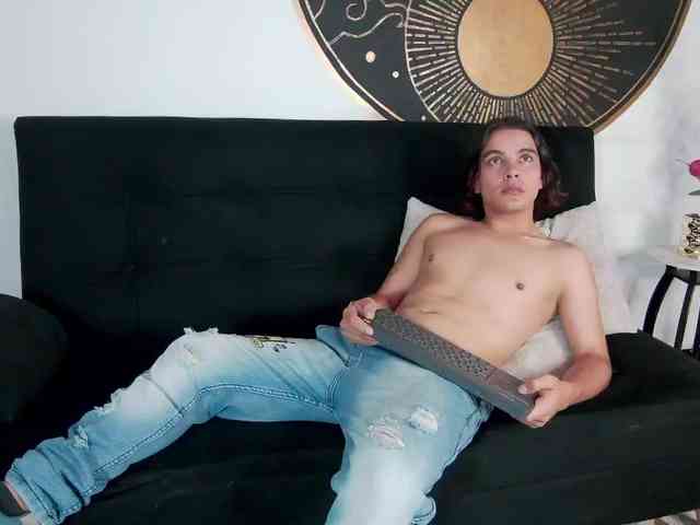 TylerJhonson Live Webcam on BongaCams