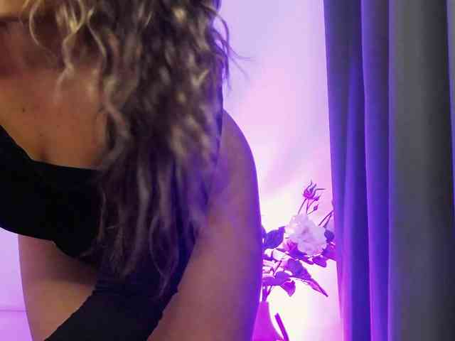 AngelinaGrey webcam
