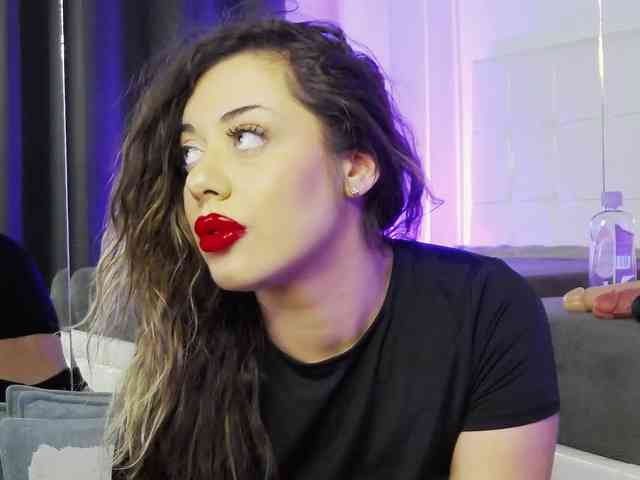 AngelinaGrey webcam