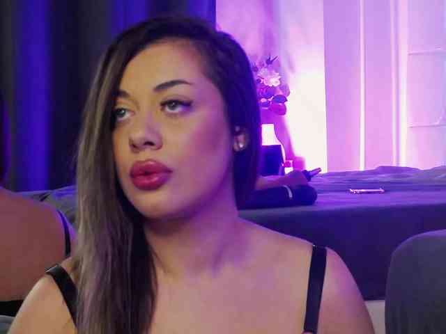 AngelinaGrey webcam