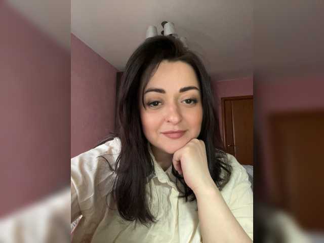 Brigittaa's BongaCams show and profile