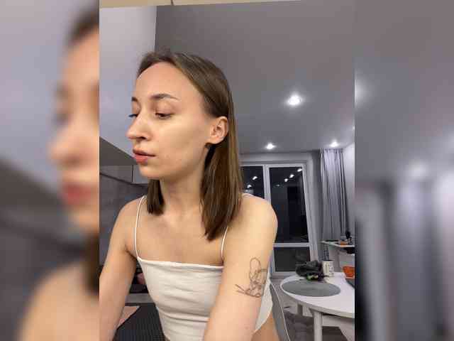 lalimyyyau webcam