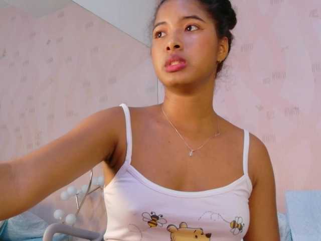 shyblacksweetiee's BongaCams show and profile