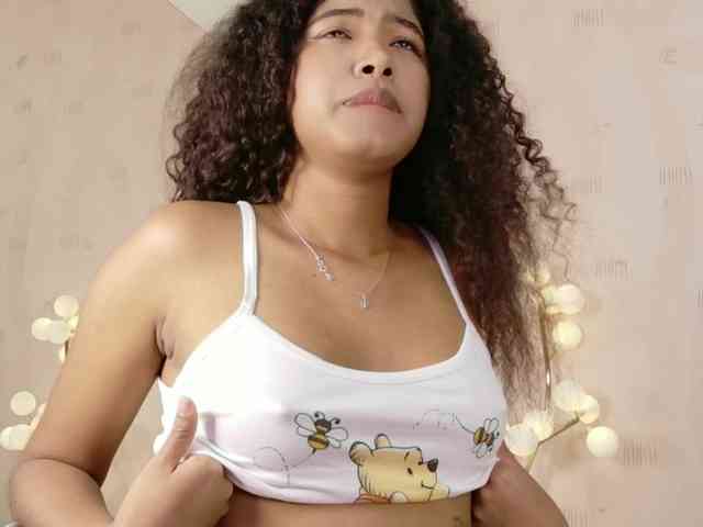 shyblacksweetiee Live Webcam on BongaCams