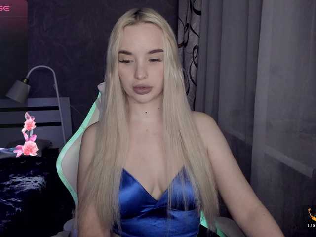 KiraKrox's BongaCams show and profile