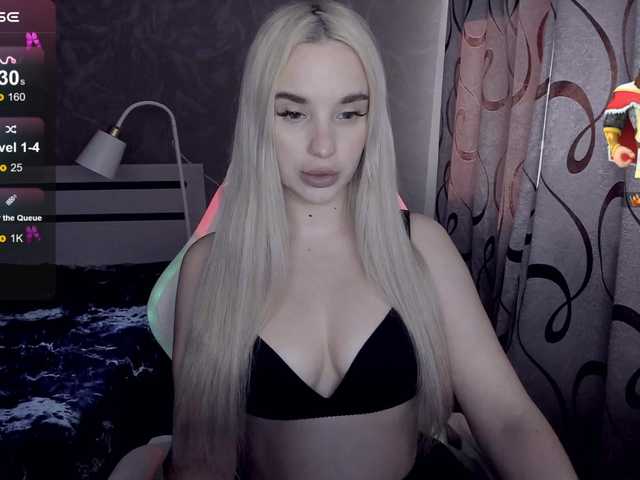 KiraKrox's BongaCams show and profile