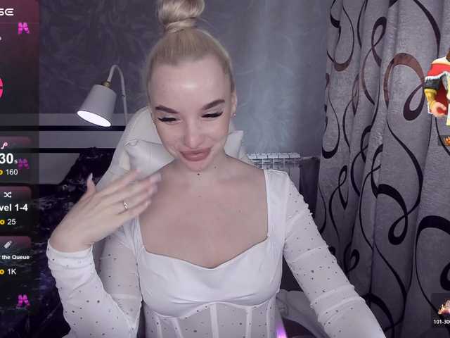 KiraKrox's BongaCams show and profile