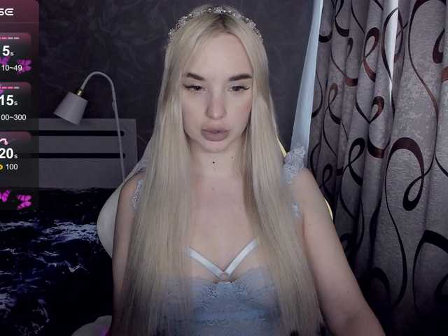 KiraKrox's BongaCams show and profile