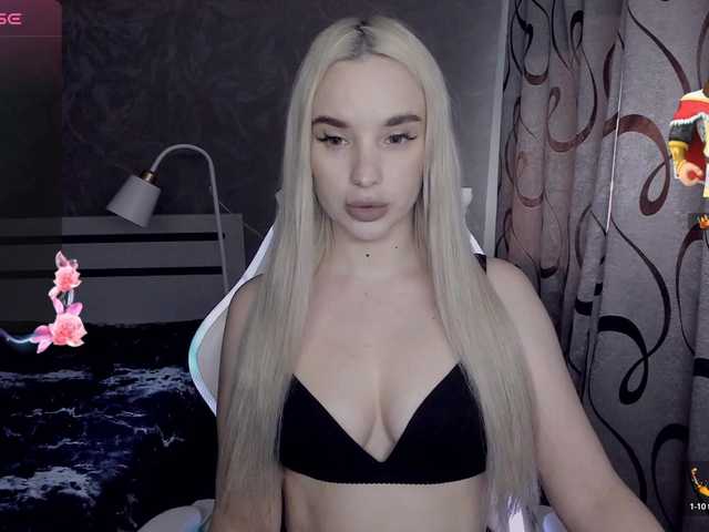 KiraKrox's BongaCams show and profile
