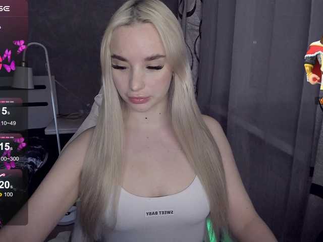 KiraKrox's BongaCams show and profile