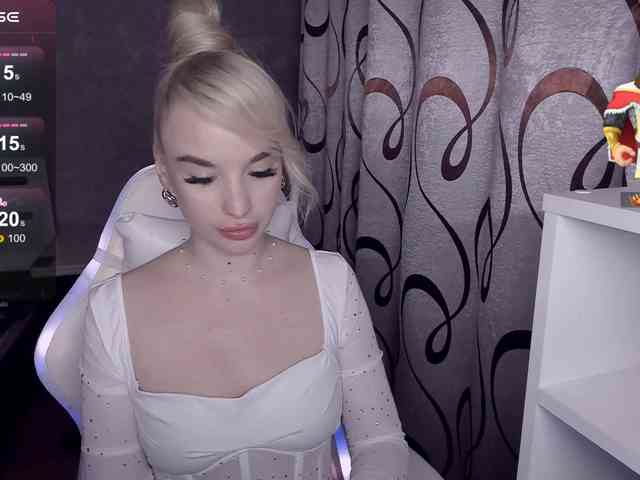 KiraKrox webcam