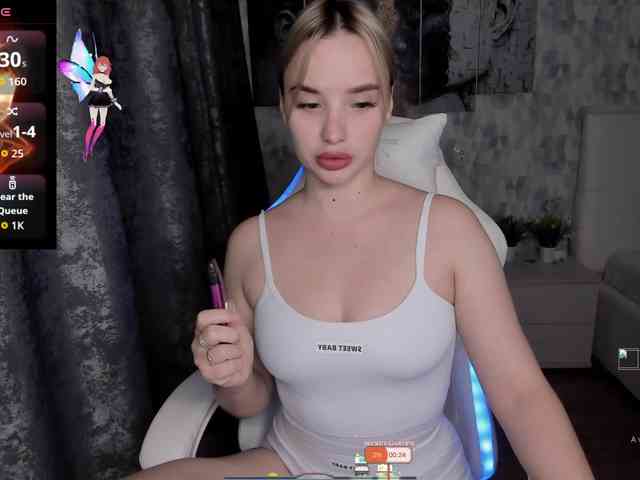 KiraKrox webcam