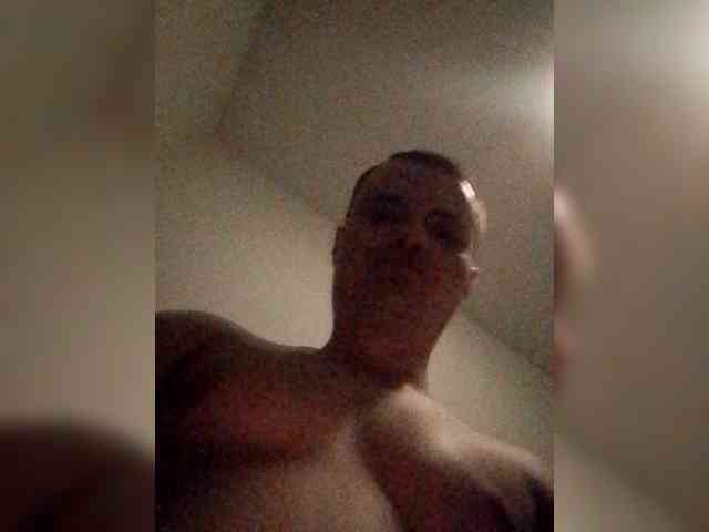 Holliday8889 Live Webcam on BongaCams