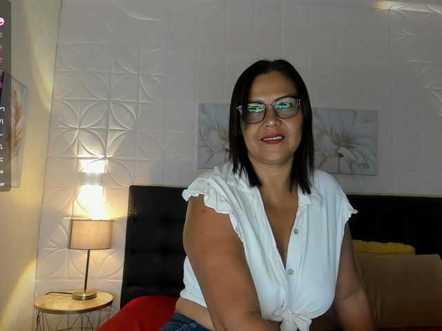 Try 47 years old Emilly from BongaCams Emilly from BongaCams