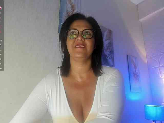 Emilly webcam