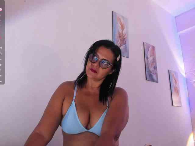 Emilly webcam