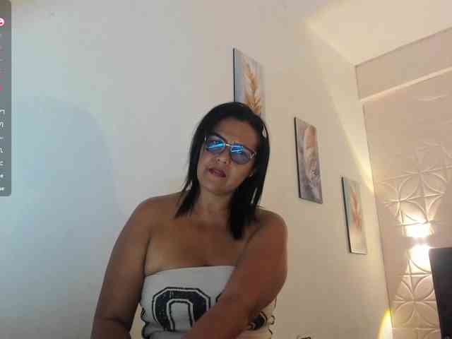Emilly webcam