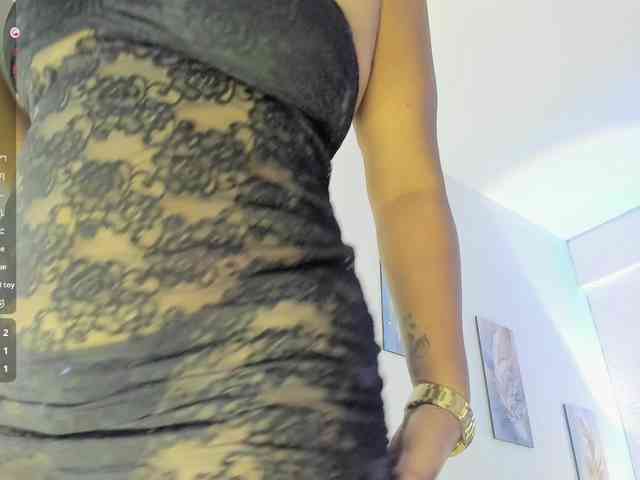 Emilly Live Webcam on BongaCams