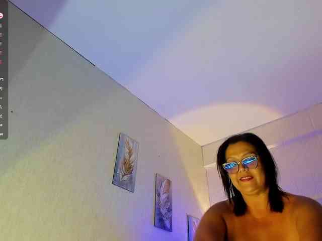 Emilly webcam