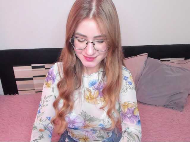 Primrose's BongaCams show and profile