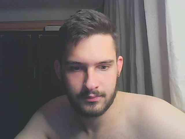 MaksHaZab Live Webcam on BongaCams