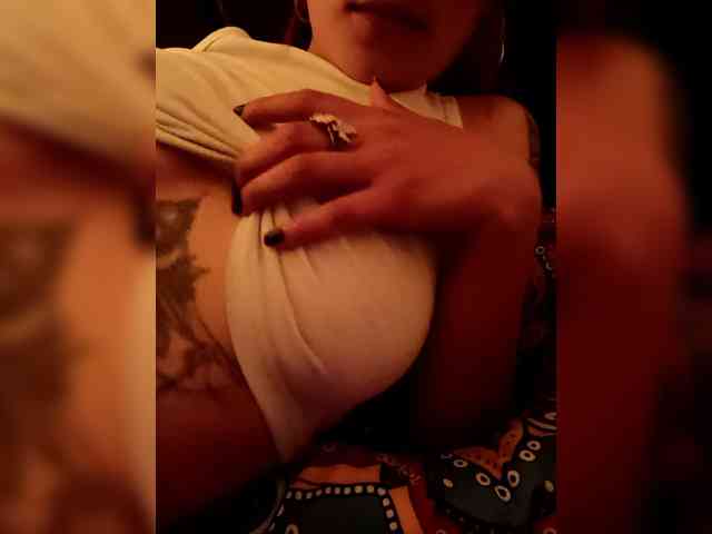 Vixenrouse Live Webcam on BongaCams