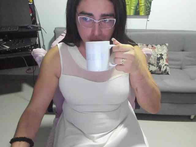 KhalifaGold Live Webcam on BongaCams