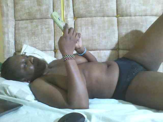 Beauty-Queen1 Live Webcam on BongaCams