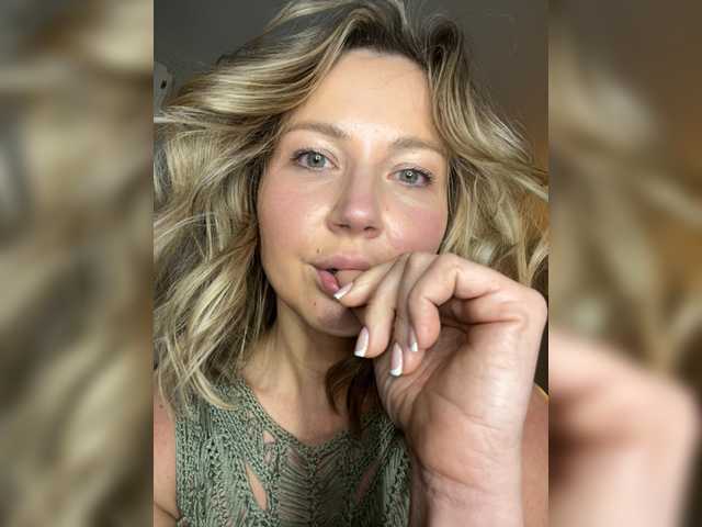 anastasiapocky1 live room