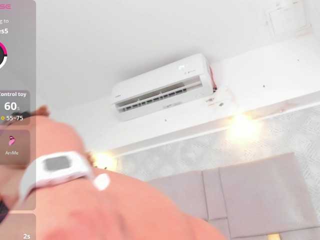 MilaSaenz's BongaCams show and profile