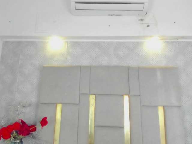 MilaSaenz's BongaCams show and profile