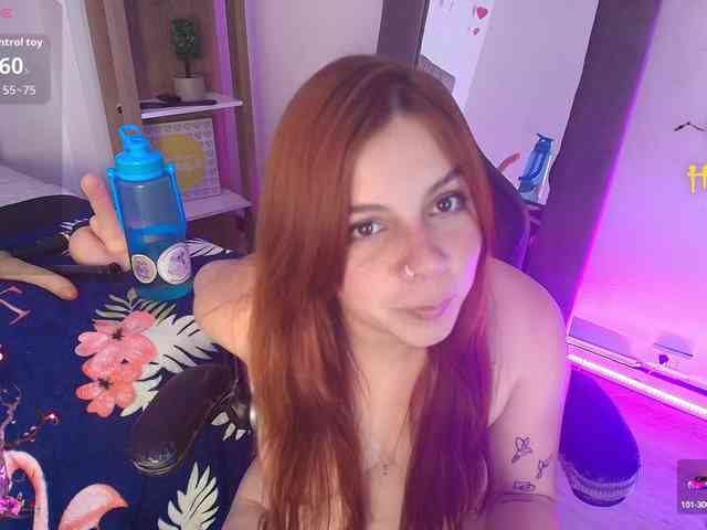AliceRed webcam