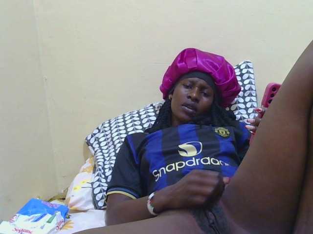 Naughtygirl3 webcam bongacams model stream image