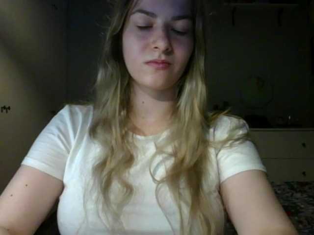 RosieJune webcam