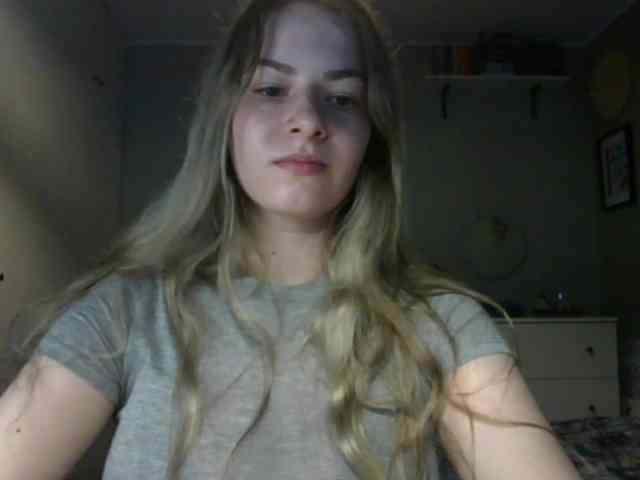 RosieJune webcam