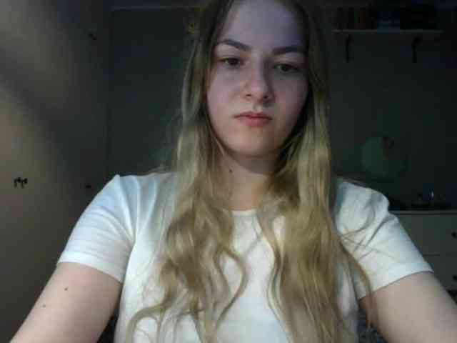 RosieJune webcam