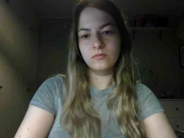 RosieJune webcam