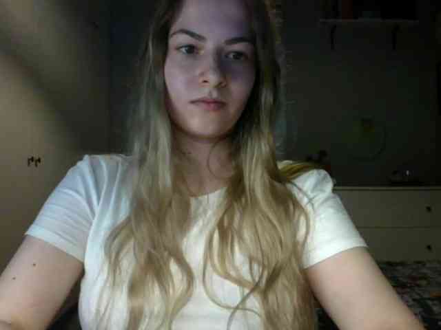 RosieJune webcam