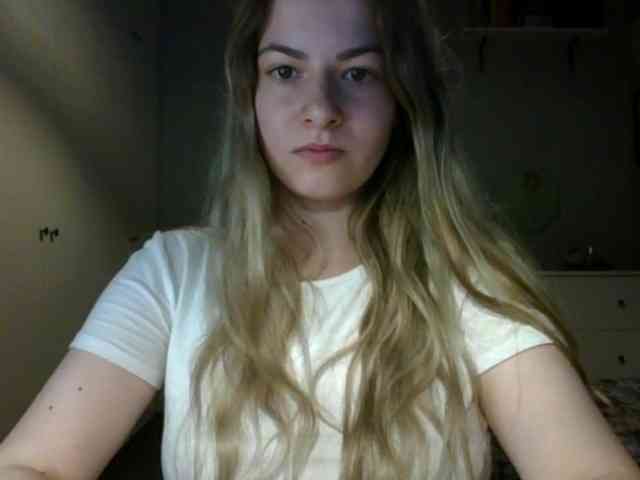 RosieJune webcam