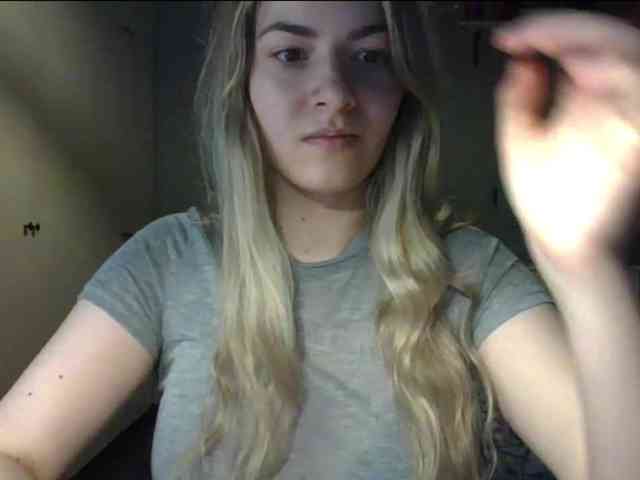 RosieJune webcam