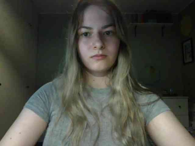 RosieJune webcam