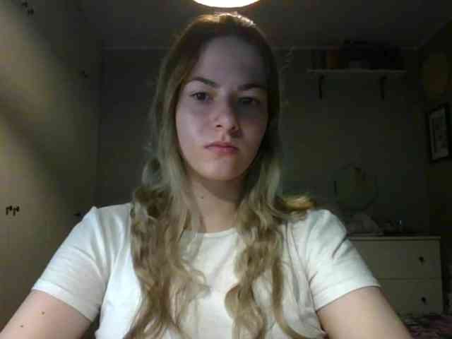 RosieJune webcam