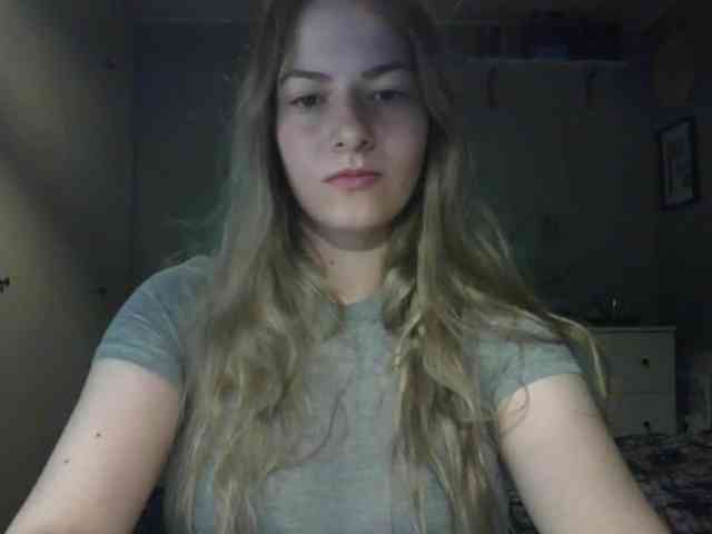 RosieJune webcam