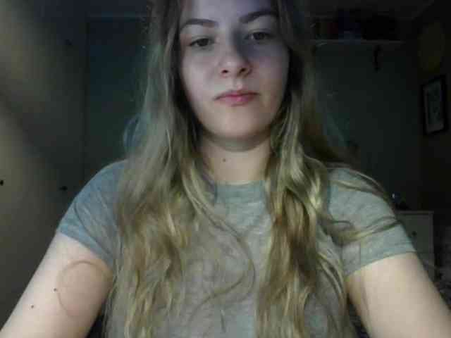 RosieJune webcam