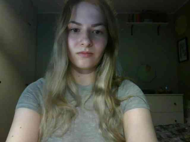 RosieJune webcam
