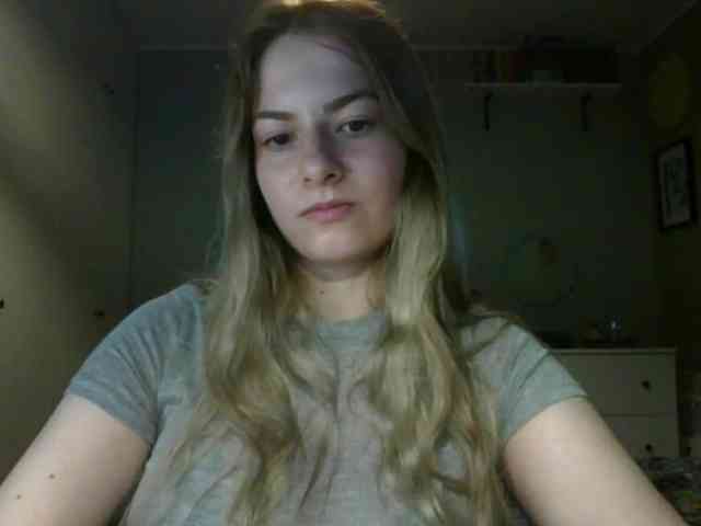 RosieJune webcam