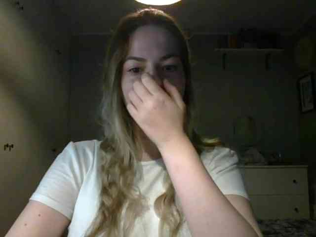 RosieJune webcam